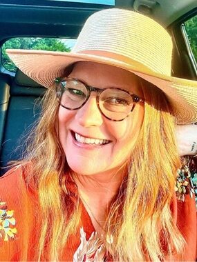 Meet your Posher, Mary pat